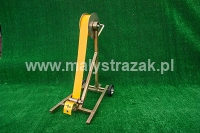 17. Tape rolling trolley